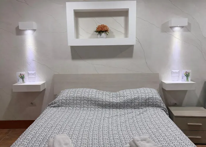 Ciro E Lucia * Naples